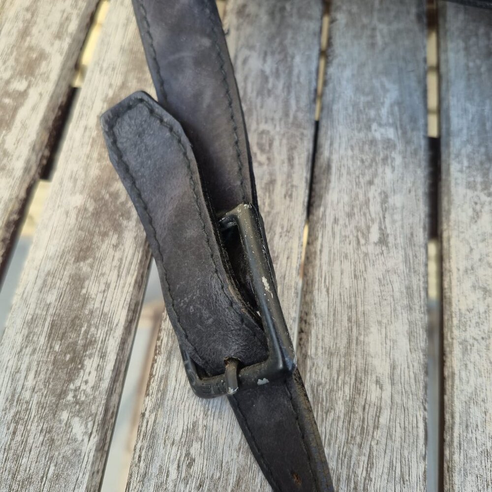 Vintage Diesel Italian Leather Messenger Bag, Retro Flap Closure & Logo Detail - Picture 13 of 13